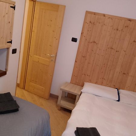 La Casa Di Siro Apartman Caderzone Kültér fotó